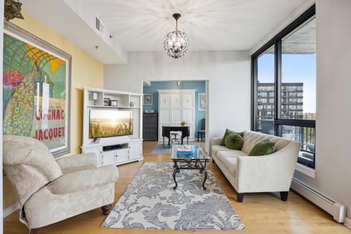 unit-1003-1240 S 2nd St, Minneapolis, MN, 55415-2630 | Card Image