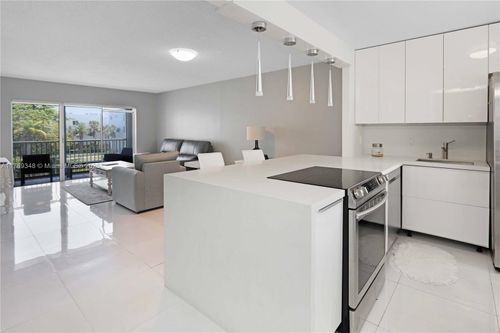 apt-308-600 Ne 2nd St, Dania Beach, FL, 33004-3323 | Card Image