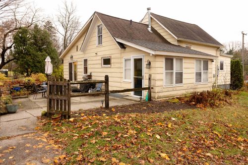 2797 Malletts Bay Ave, Colchester, VT, 05446-3844 | Card Image