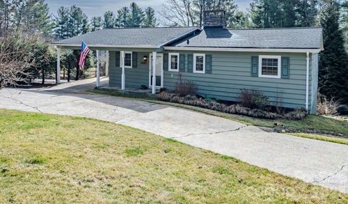 651 Chestnut Dr, Blowing Rock, NC, 28605-6035 | Card Image