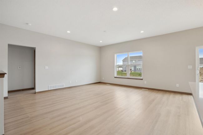 2715 Autumn Woods Dr, House other with 2 bedrooms, 2 bathrooms and null parking in Cedar Falls IA | Image 4