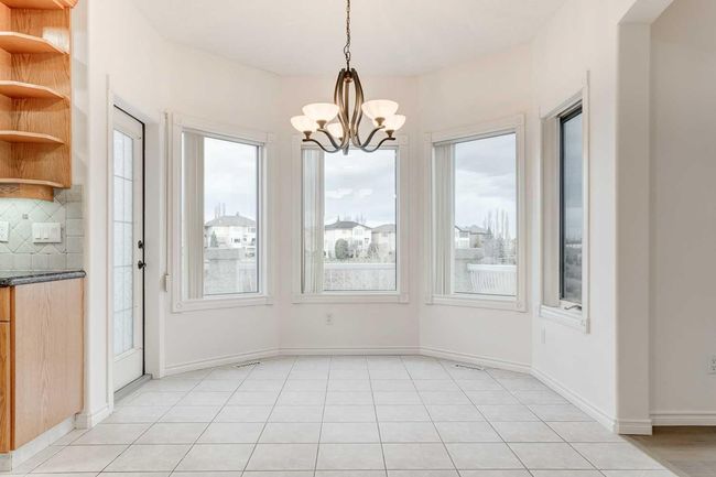 4020 Edgevalley Landing Nw, Home with 6 bedrooms, 3 bathrooms and 4 parking in Calgary AB | Image 14