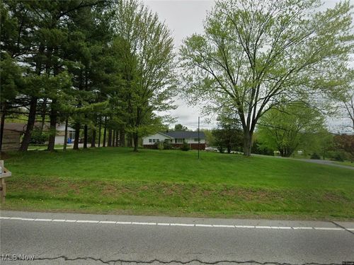 17373 Old State Rd, Middlefield, OH, 44062-9121 | Card Image