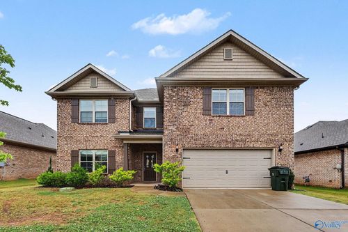 105 Grove Hill Cir, New Market, AL, 35761-7003 | Card Image