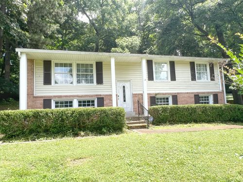 304 Bonnahurst Dr, Hermitage, TN, 37076-1007 | Card Image