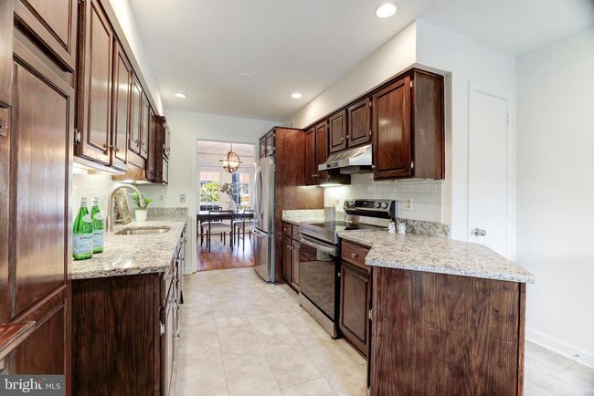 2150 Golf Course Dr, Townhouse with 3 bedrooms, 4 bathrooms and null parking in RESTON VA | Image 13