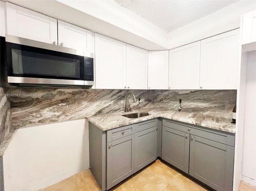 apt-1-65 Ne 59th St, Miami, FL, 33137-2047 | Card Image