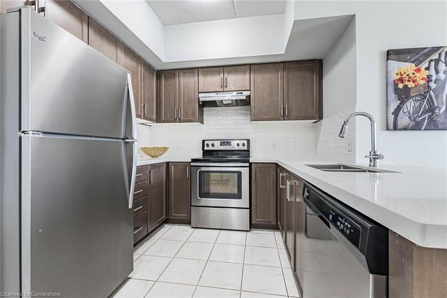 221 - 640 Sauve St, House attached with 2 bedrooms, 2 bathrooms and 1 parking in Milton ON | Image 12