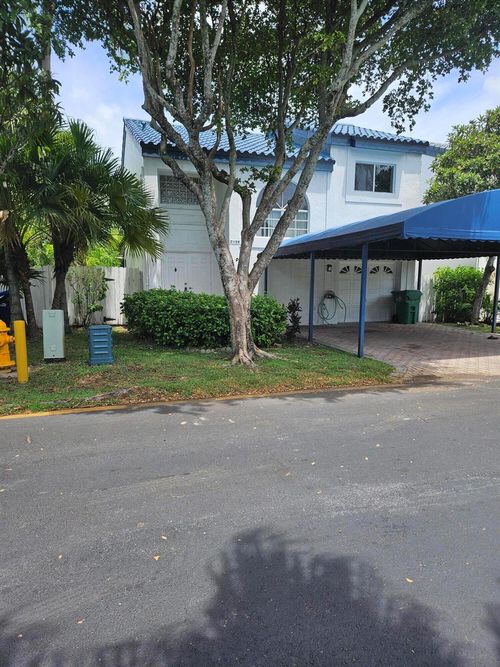 21109 Ne 3rd Ct, Miami, FL, 33179-1120 | Card Image