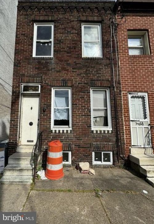 1305 S Grove St, PHILADELPHIA, PA, 19146-3208 | Card Image