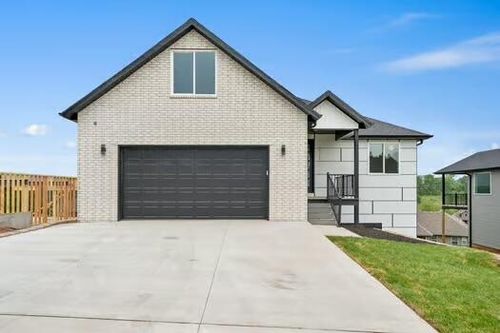 2113 N 26th St, Ozark, MO, 65721-6821 | Card Image