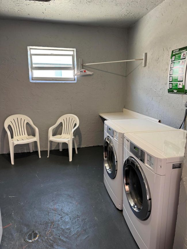 APT-113 - 721 Lori Dr, Condo with 1 bedrooms, 2 bathrooms and null parking in Palm Springs FL | Image 37