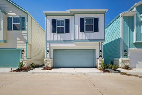 559 Avisa Dr, Kemah, TX, 77565-2197 | Card Image