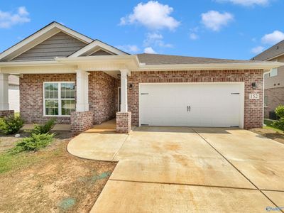 152 Cherry Laurel Drive, House other with 3 bedrooms, 2 bathrooms and null parking in Hazel Green AL | Image 1