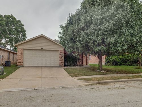 10469 Winding Passage Way, Fort Worth, TX, 76131-3987 | Card Image