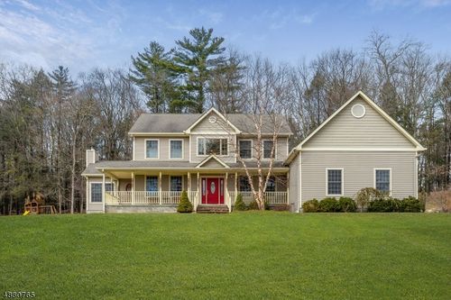 29 Cole Haven Ter W, Montague, NJ, 07827-3117 | Card Image