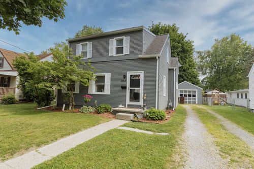 1103 Petoskey Ct, Adrian, MI, 49221-3123 | Card Image