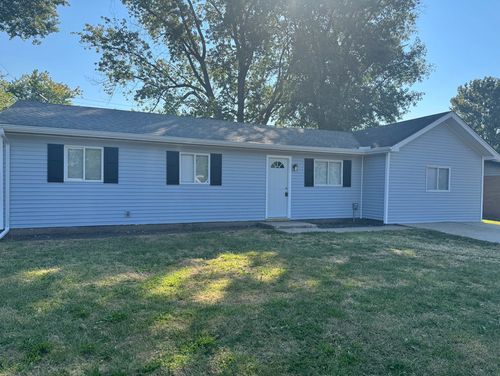 1516 Mattis Ave, Champaign, IL, 61821-1815 | Card Image