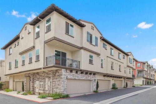 8368 Tahoe St, Lemon Grove, CA, 91945-2027 | Card Image