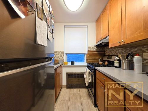 7c-320 W 30th St, New York, NY, 10001-2787 | Card Image