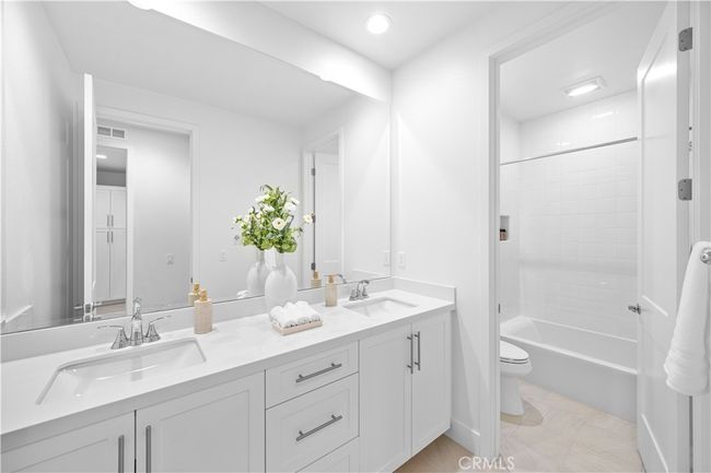 168 Somera, House other with 5 bedrooms, 4 bathrooms and 2 parking in Irvine CA | Image 36