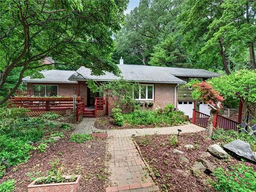 6 Far View Hills Rd, Brighton, NY, 14620-2005 | Card Image