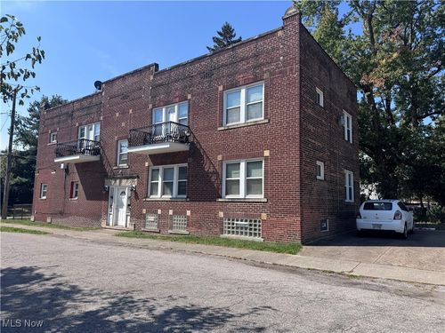 2802 Saratoga Ave, Cleveland, OH, 44109-4966 | Card Image