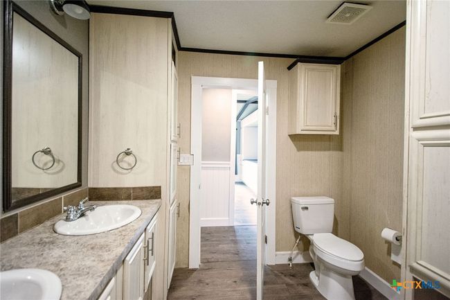 488 Union Wine Rd, Home with 4 bedrooms, 2 bathrooms and null parking in New Braunfels TX | Image 34