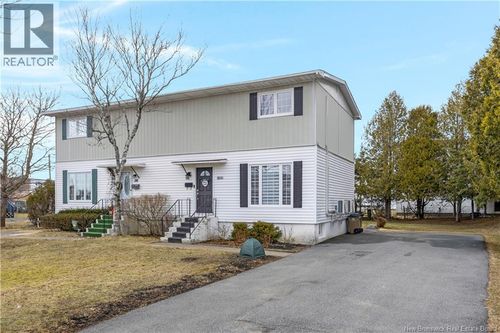 194 Horsler Dr, Saint John, NB, E2M4B5 | Card Image
