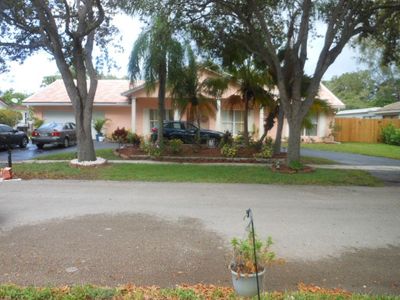 1940 Sw 51st Terrace, House other with 4 bedrooms, 3 bathrooms and null parking in Plantation FL | Image 1