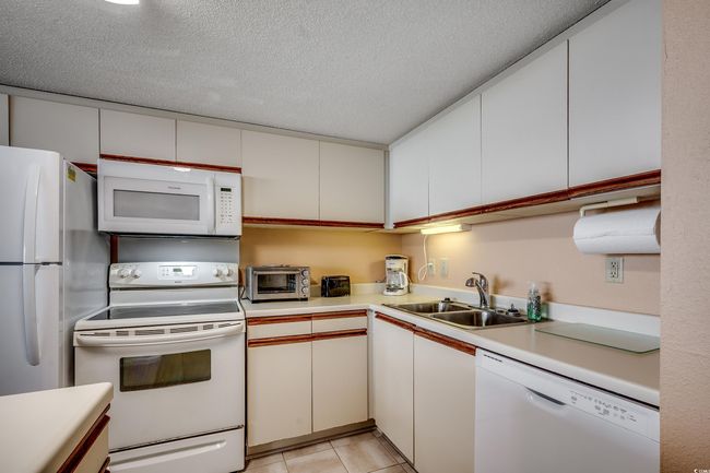 1409 - 1012 N Waccamaw Dr, Condo with 1 bedrooms, 2 bathrooms and null parking in Murrells Inlet SC | Image 6
