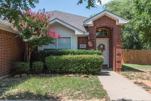 1421 Park Palisades Dr, Corinth, TX, 76210-3128 | Card Image