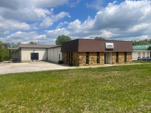 2282 W Industrial Park Dr, Bloomington, IN, 47404-2688 | Card Image