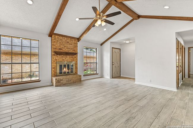 908 Robert Derrick Dr, House other with 3 bedrooms, 2 bathrooms and null parking in Schertz TX | Image 4