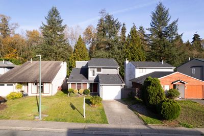 1165 Esperanza Dr, House other with 3 bedrooms, 2 bathrooms and 3 parking in Coquitlam BC | Image 2