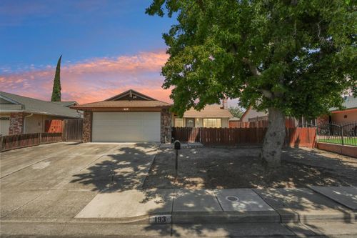 193 Clipper Dr, Pittsburg, CA, 94565-3615 | Card Image