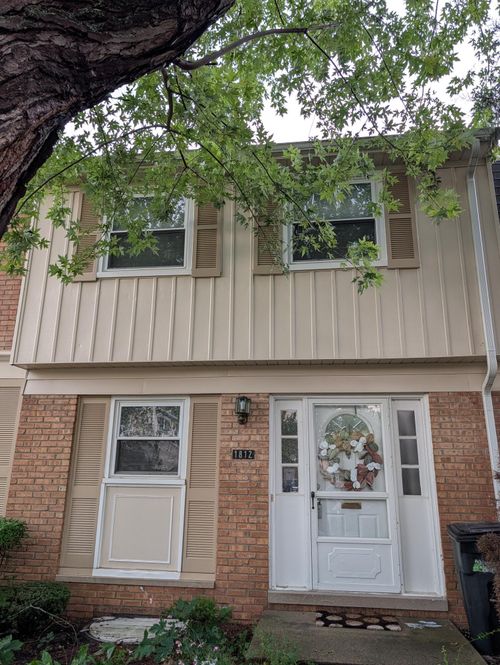 1812 Brentwood Dr, Troy, MI, 48098-2622 | Card Image
