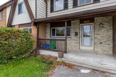 28 Applewood Crt, Home with 3 bedrooms, 1 bathrooms and 2 parking in Peterborough ON | Image 2