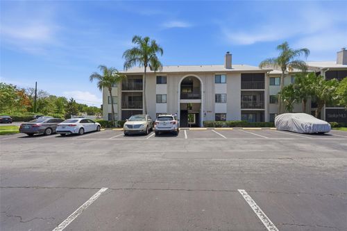339-2067 Hunters Glen Dr, DUNEDIN, FL, 34698-2841 | Card Image