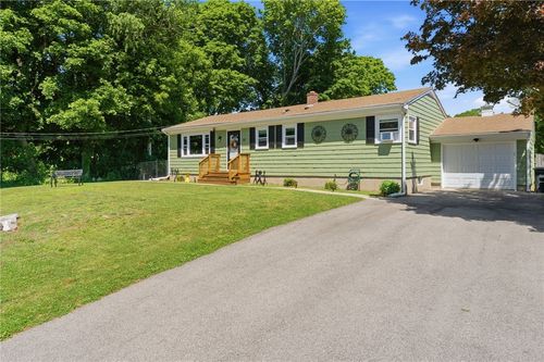 25 Meadow Lark Dr, Westerly, RI, 02891-2812 | Card Image