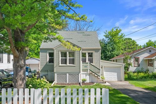 12516 W Meadow Lane, New Berlin, WI, 53151 | Card Image