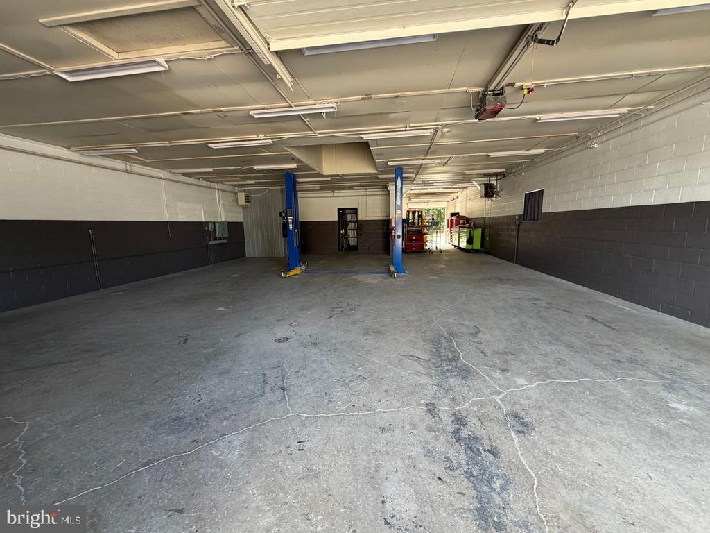 Commercial Lease in DOVER 3