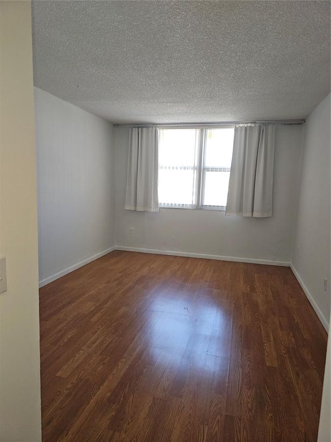 APT-1717 - 500 Bayview Dr, Condo with 1 bedrooms, 2 bathrooms and null parking in Sunny Isles Beach FL | Image 8