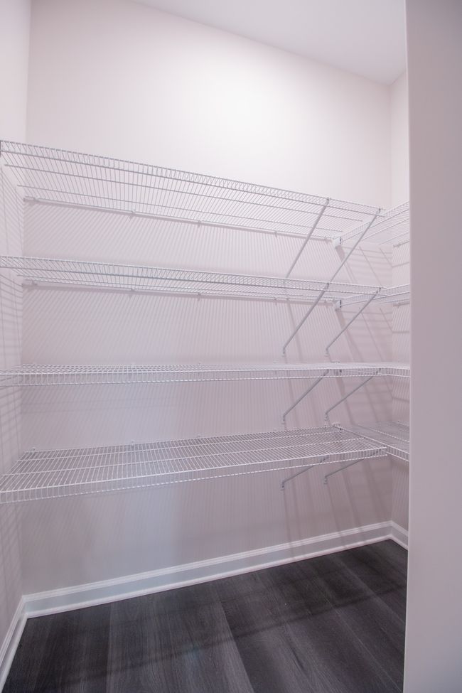 EXAMPLE>>>Large Walk-in Pantry! Lots of Shelving! | Image 7