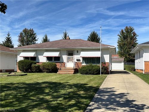 79 Willard Ave, Bedford, OH, 44146-2242 | Card Image