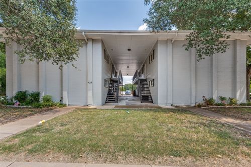 428 N Dallas Ave, Lancaster, TX, 75146-2450 | Card Image