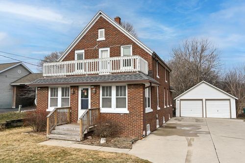 534-532 E Green Bay Avenue, Saukville, WI, 53080 | Card Image