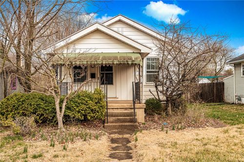 1047 Dorothy Ln, Kettering, OH, 45409-1406 | Card Image