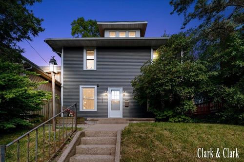 437 Rosewood Ave, East Grand Rapids, MI, 49506-2825 | Card Image