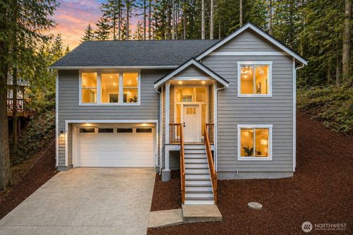 4 Twin Flower Circle, Bellingham, WA, 98229 | Card Image